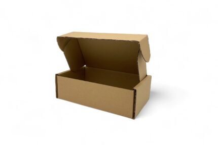 Kastes pakomātiem, 215x130x70 mm, brūnā krāsā. Kastes pakomātiem, 215x130x70 mm, brūnā krāsā.